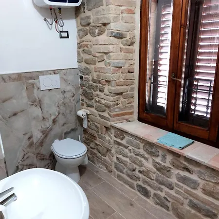 Turistici Carboni 1 N 35a Penna San Giovanni