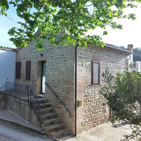 Turistici Carboni 1 N 35a Penna San Giovanni